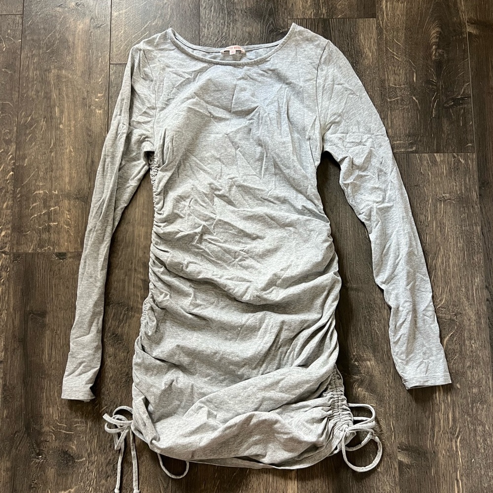 PacSun Gray Ruched Long Sleeve Dress